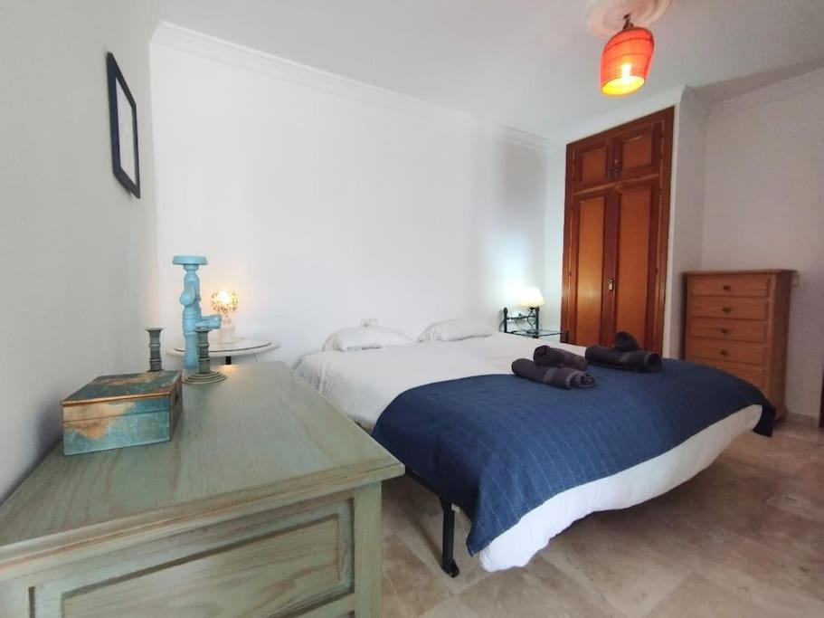 Beautiful 2 Bedroom In Calle Carabeo, نيرخا المظهر الخارجي الصورة