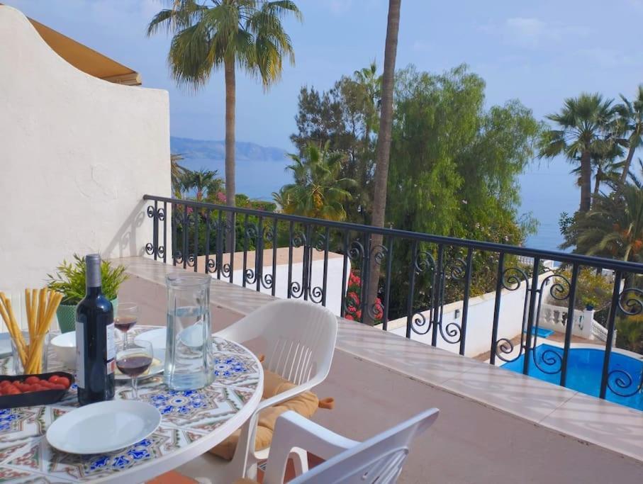 Beautiful 2 Bedroom In Calle Carabeo, نيرخا المظهر الخارجي الصورة