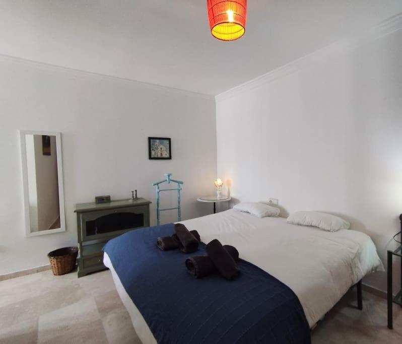 Beautiful 2 Bedroom In Calle Carabeo, نيرخا المظهر الخارجي الصورة