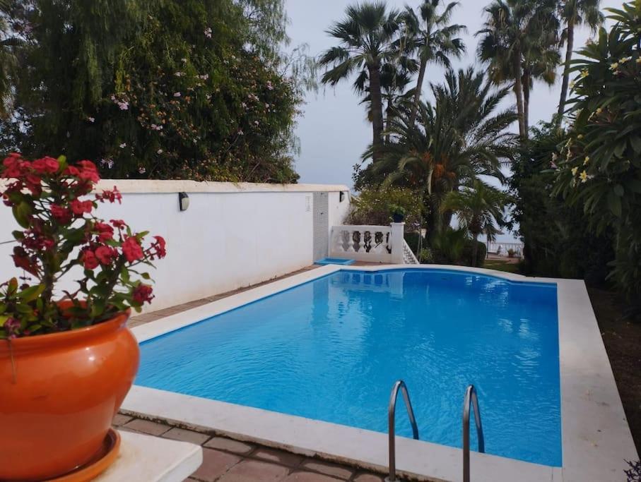 Beautiful 2 Bedroom In Calle Carabeo, نيرخا المظهر الخارجي الصورة