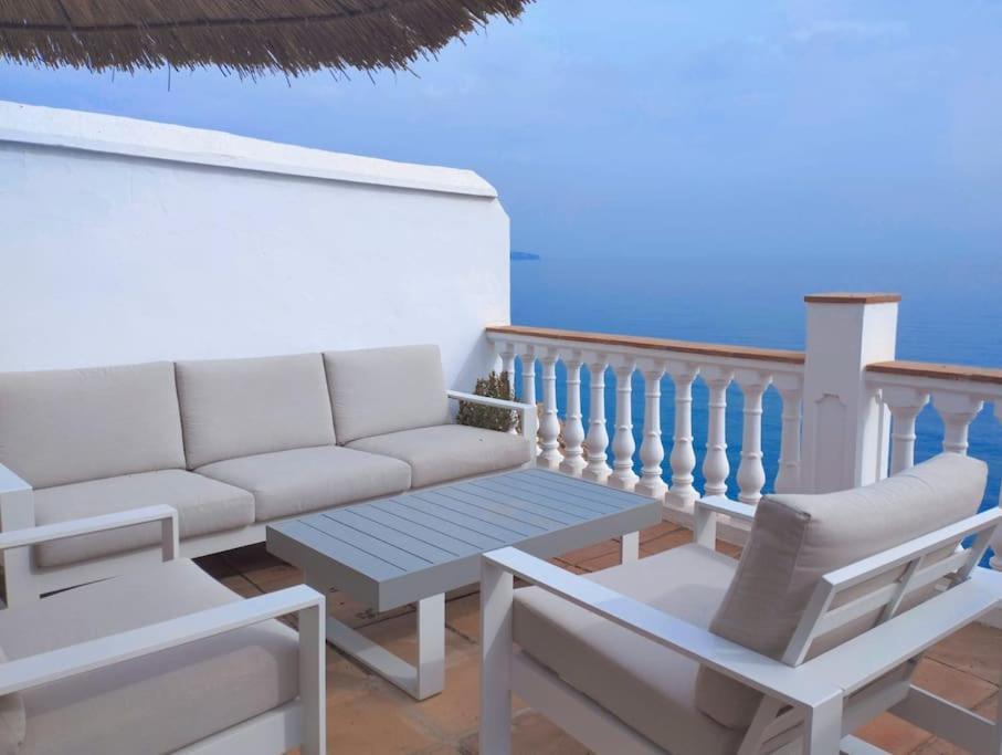 Beautiful 2 Bedroom In Calle Carabeo, نيرخا المظهر الخارجي الصورة