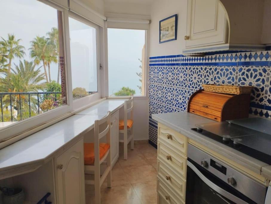 Beautiful 2 Bedroom In Calle Carabeo, نيرخا المظهر الخارجي الصورة